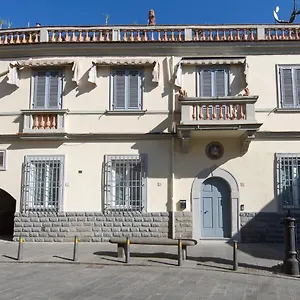Lo Sdrucciolo Apartment